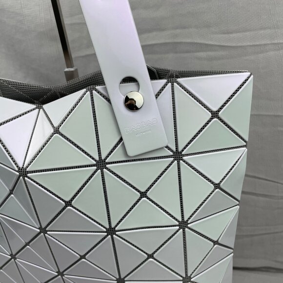 Brand new Issey Miyake two-tone handbag. - Picture 3 of 10